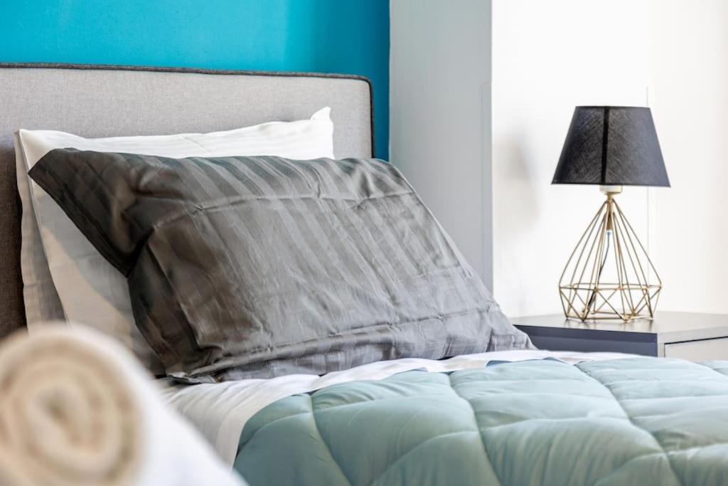 Maricool Minimal Spacious Downtown Loft Kandiye Dış mekan fotoğraf