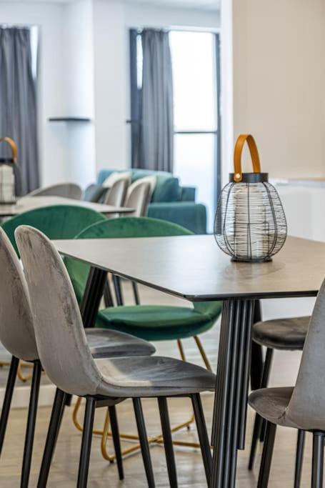 Maricool Minimal Spacious Downtown Loft Kandiye Dış mekan fotoğraf