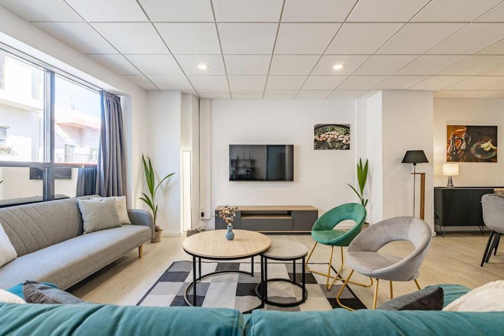 Maricool Minimal Spacious Downtown Loft Kandiye Dış mekan fotoğraf